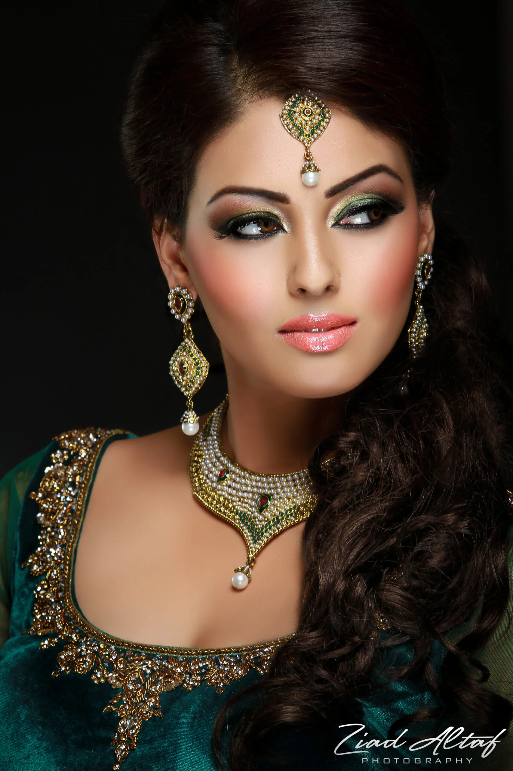 She is Fahima the Bride and got her make up done by Fareeha Khan The Party and Special Occasion Makeup is done at slough.